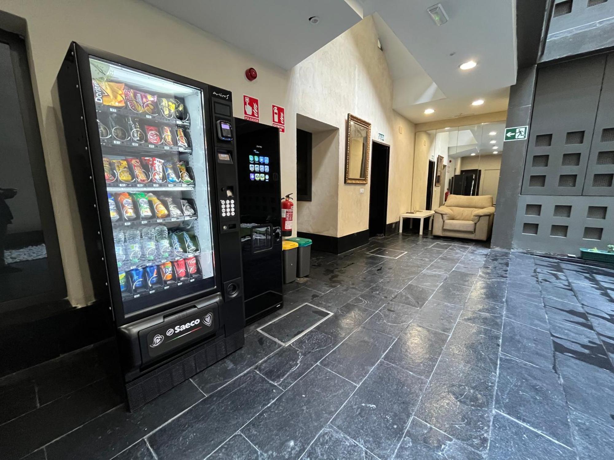 Center Sevilla Confort 6 Zewnętrze zdjęcie